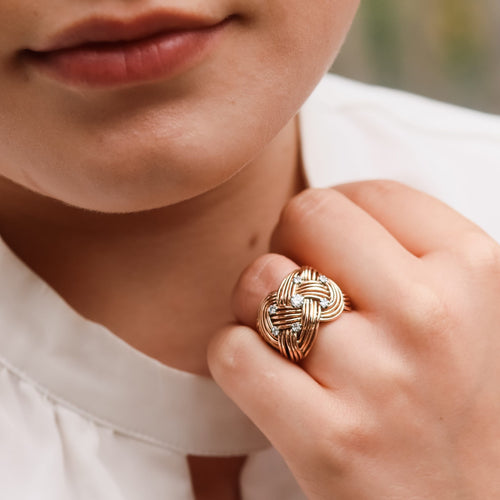 Bague Bague en or jaune et diamants 58 Facettes 20650