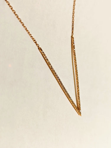 Collier Collier DJULA Grand V en or rose et diamants 58 Facettes
