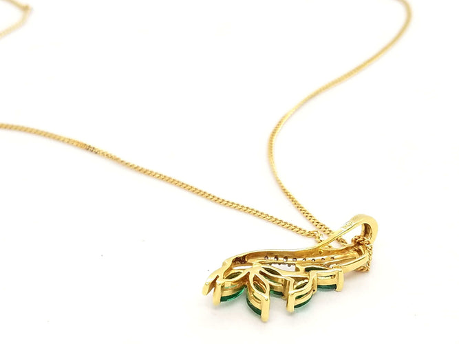 Collier Collier Chaîne + pendentif Or jaune Emeraude 58 Facettes 06591CD