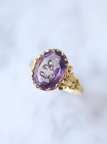 Bague Bague Victorienne intaille fleur améthyste et diamants sur or 58 Facettes