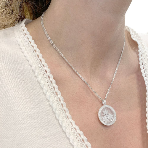 Collier Collier Chopard, "Happy Snow Flakes", or blanc, diamants. 58 Facettes 32785