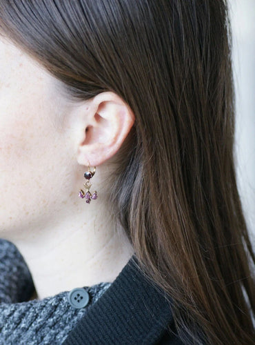 Boucles d'oreilles Boucles d'oreilles pendantes Colombes Or Grenats 58 Facettes