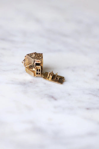 Pendentif Pendentif charm vintage maison en or 58 Facettes