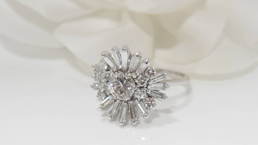Bague 51 Bague vintage en or blanc et diamants 58 Facettes 32087