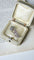Broche Broche volute Or blanc Diamants Rubis 58 Facettes