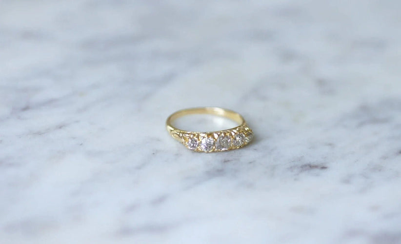 Bague Bague jarretière diamants 58 Facettes