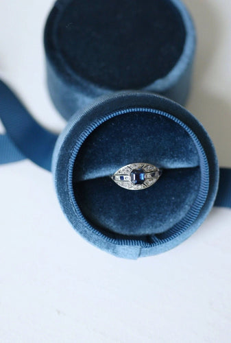 Bague Bague dôme Art Deco saphirs et diamants 58 Facettes
