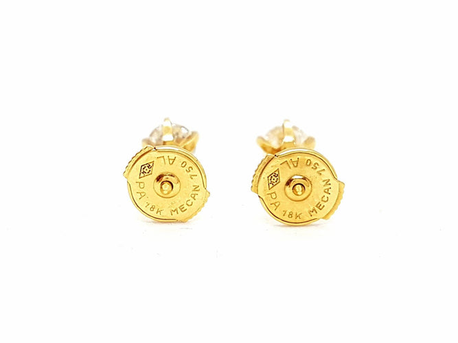 Boucles d'oreilles Boucles d'oreilles Puces Or jaune Diamant 58 Facettes 06429CD