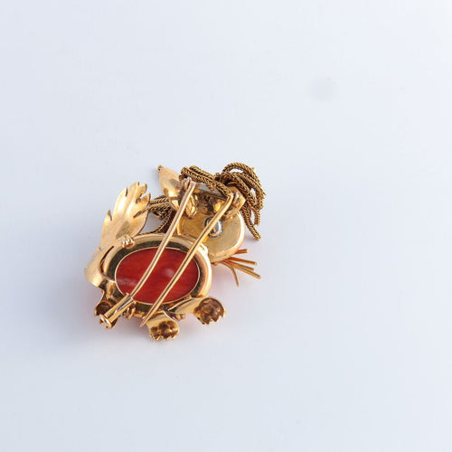Broche Broche chat en or, diamants et corail 58 Facettes 513