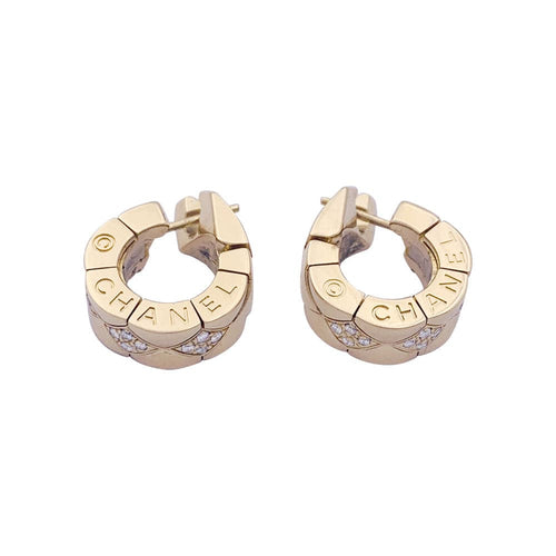 Boucles d'oreilles Boucles d'oreilles Chanel, "Matelassé" en or jaune et diamants. 58 Facettes 33296