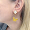 Boucles d'oreilles Boucles d'oreilles Van Cleef & Arpels "Lucky Alhambra" or jaune, nacre blanche, oeil de tigre. 58 Facettes 33555