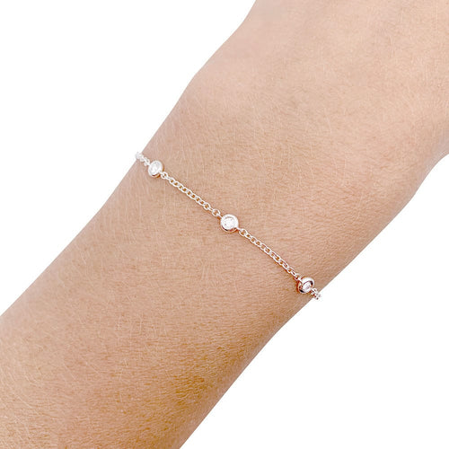 Bracelet Bracelet gouttière or blanc et diamants. 58 Facettes 32307