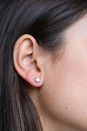 Boucles d'oreilles Boucles d'oreilles Puces Or blanc  Diamant 58 Facettes 2027465CN