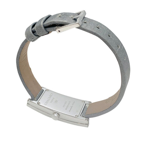 Montre Montre Chaumet "Frisson" en or blanc, diamants et nacre. 58 Facettes 31582