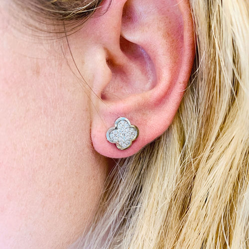 Boucles d'oreilles Boucles d'oreilles Van Cleef & Arpels, "Pure Alhambra", or blanc, diamants. 58 Facettes 31059