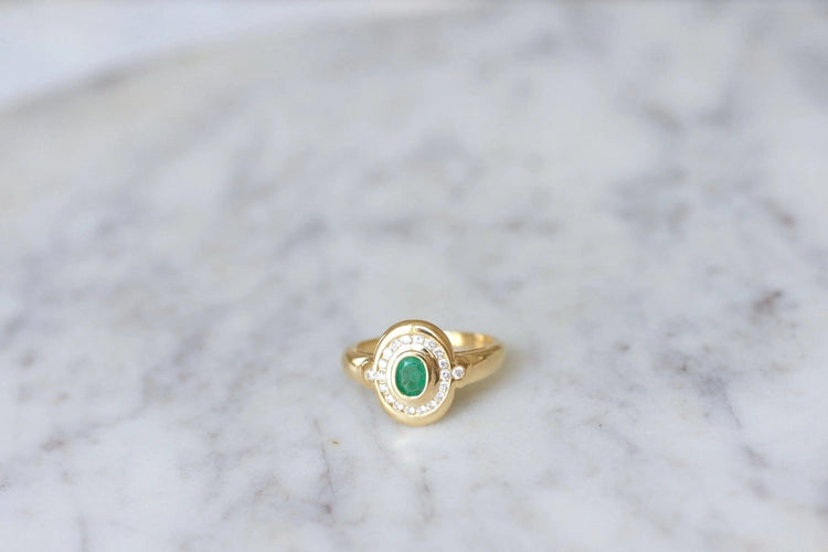 Bague Bague émeraude entourage diamants 58 Facettes