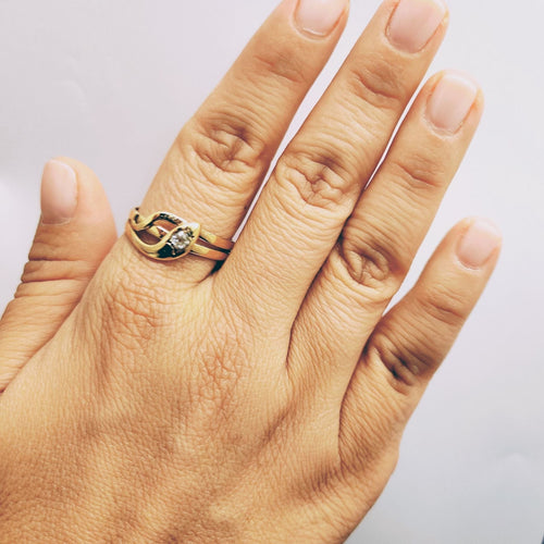 Bague Bague serpent en or jaune et diamant 58 Facettes 5606
