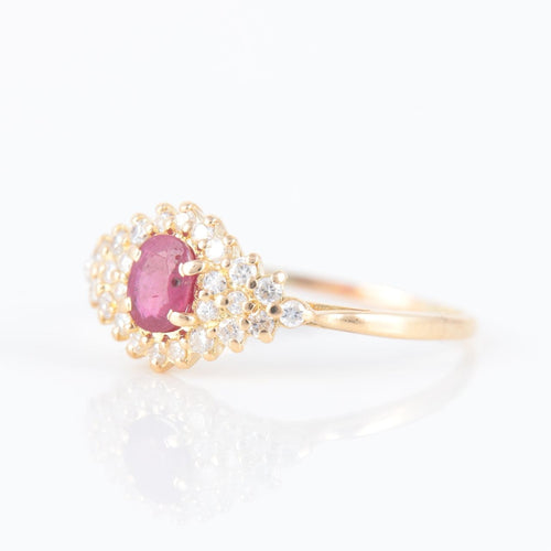 Bague 58 Bague or jaune, rubis et diamants 58 Facettes