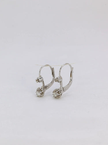Boucles d'oreilles Boucles d'oreilles dormeuses Or blanc Diamants 58 Facettes J263