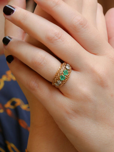 Bague Bague jarretière vintage émeraudes et diamants 58 Facettes J33