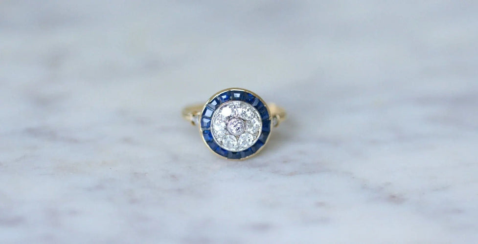Bague 54 Bague cible Art Déco Or jaune Platine Diamants Saphirs 58 Facettes