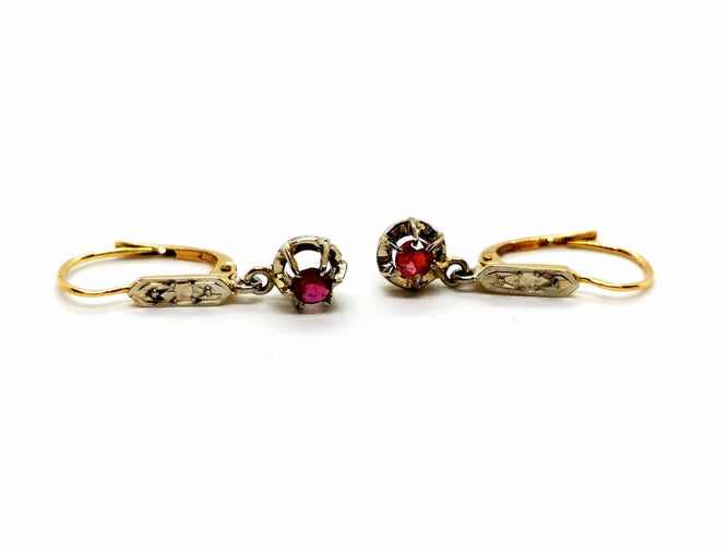 Boucles d'oreilles Boucles d'oreilles Dormeuses Or jaune Rubis 58 Facettes 1265915CD
