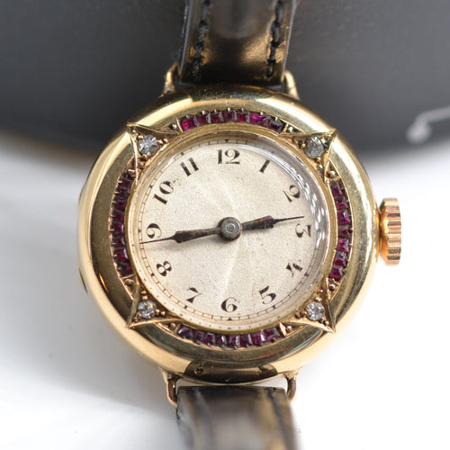 Montre Montre de dame art déco or diamants rubis 58 Facettes 20-080