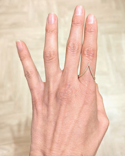 Bague Bague V DJULA en or et diamants 58 Facettes