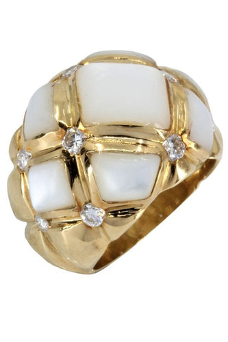 Bague BAGUE MODERNE NACRE ET DIAMANTS 58 Facettes 049481