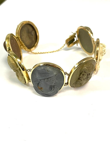 Bracelet Bracelet ancien vers 1800, camées pierre de lave et or jaune 58 Facettes