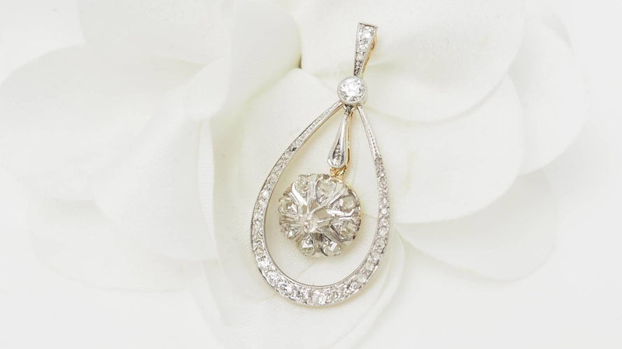 Collier Collier ancien en or et platine, diamants 58 Facettes 32561