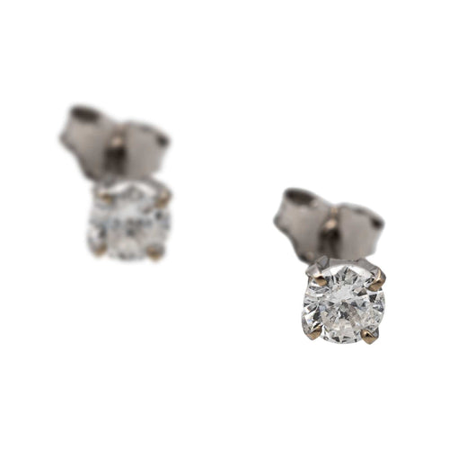 Boucles d'oreilles Boucles d'oreilles Puces Or blanc Diamant 58 Facettes 2656392CN