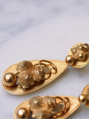 Boucles d'oreilles Boucles d'oreilles anciennes dormeuses "feuille de vigne" en or 58 Facettes