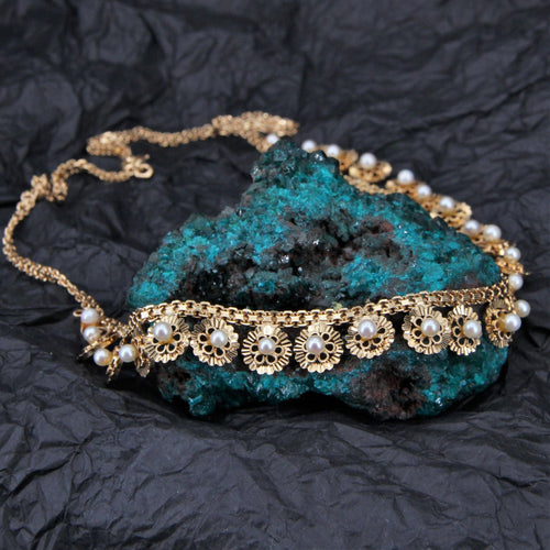 Collier Collier vintage fleurettes d'or et perles 58 Facettes 21-835