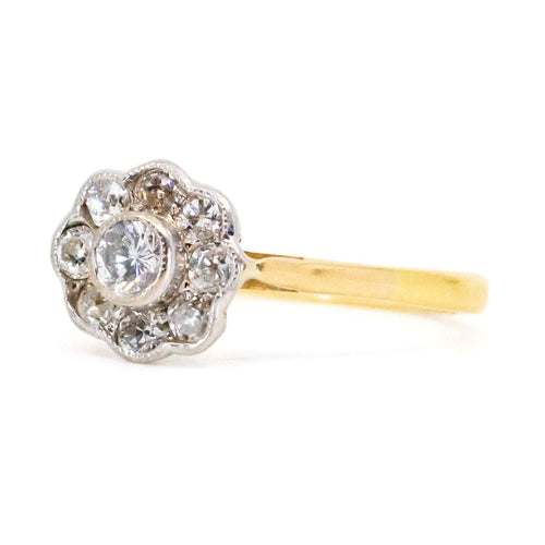 Bague 57 Bague Fleurs diamants 58 Facettes B4528C034B8A4771AA4FE1FFDC9FC420