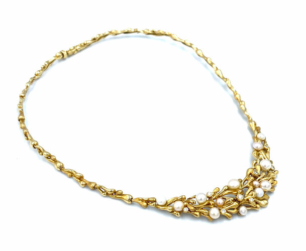 Collier GILBERT ALBERT. Collier or jaune, perles et diamants 58 Facettes