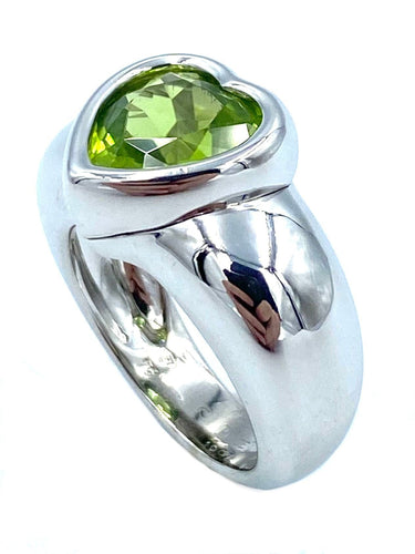 Bague PIAGET. Bague or blanc 18K et péridot 58 Facettes