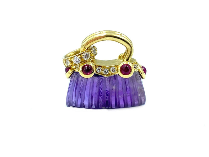 Pendentif Pendentif Sac à main en or jaune, améthyste, diamants et rubis 58 Facettes