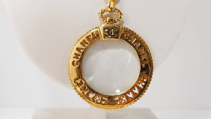 Collier Chanel - sautoir vintage en métal doré 58 Facettes 32118