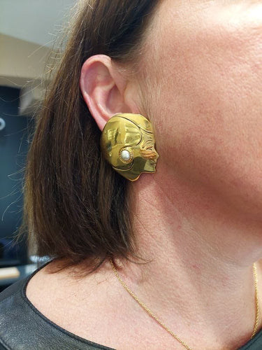 Boucles d'oreilles CHANEL - Boucles d'oreilles métal doré, perle 58 Facettes 065851