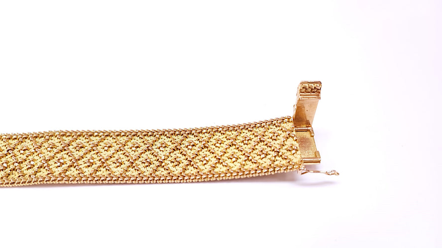Bracelet Bracelet manchette or jaune Années 60 58 Facettes RA-94