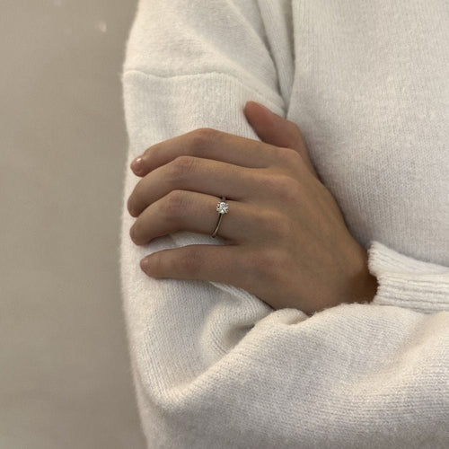 Bague Solitaire De Beers "DB Classic" Diamant & Platine 58 Facettes
