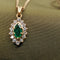 Pendentif Pendentif vintage or jaune émeraude diamants 58 Facettes 2919
