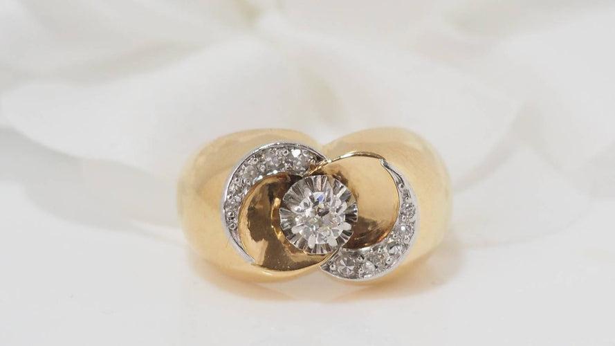 Bague Bague en or jaune et diamants 58 Facettes 23302