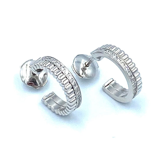 Boucles d'oreilles Boucheron. Collection Quatre Radiant Édition, créoles or blanc et diamants 58 Facettes