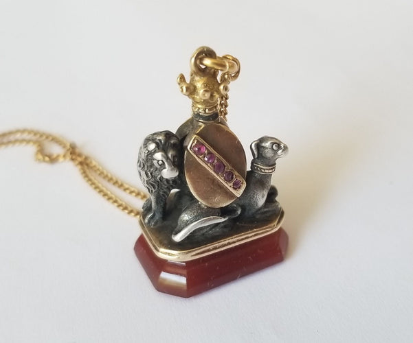 Pendentif Collection - chaine et pendentif sceau, or argent et rubis 58 Facettes