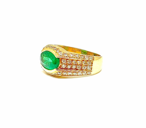 Bague Bague or jaune émeraude ovale et diamants 58 Facettes