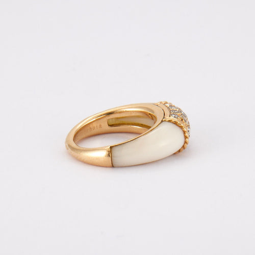 Bague 47 VAN CLEEF & ARPELS - Bague Philippine Corail blanc 58 Facettes