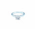 Boucles d'oreilles 46 Cartier. Solitaire 1895, platine et diamant GIA 58 Facettes