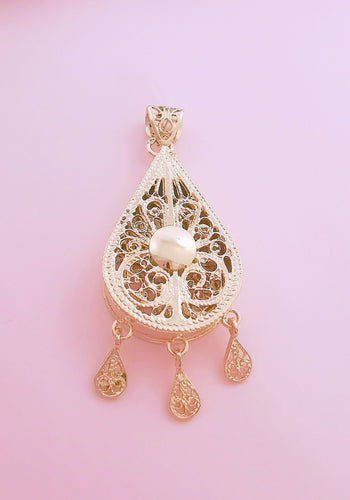 Pendentif Pendentif Meskia en filigrane et pampilles Or Rose 18 K 58 Facettes AA 1637